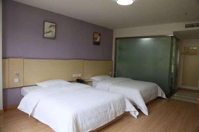 7Days Inn Huaihua Mayang Binhe Road