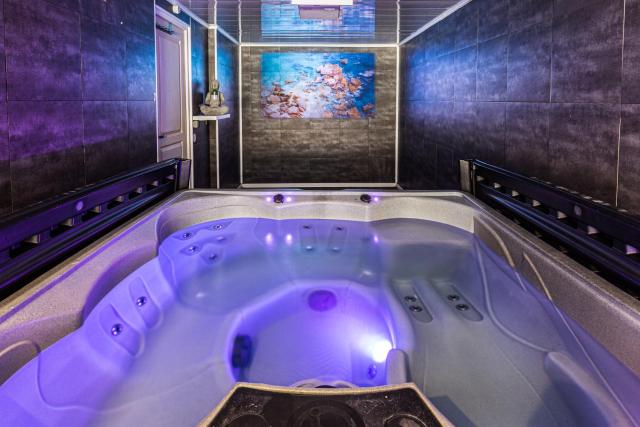 Villa 250m Spa privé, Borne d'arcade, Babyfoot - Gite des frères-Strasbourg