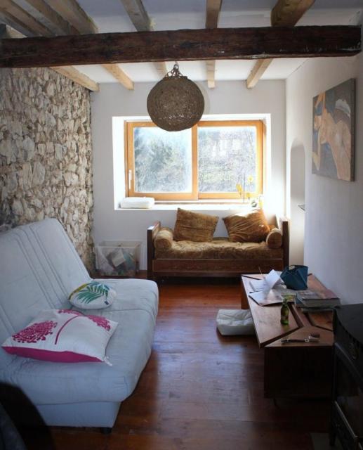 Maison de campagne avec vue sur la montagne a Puivert