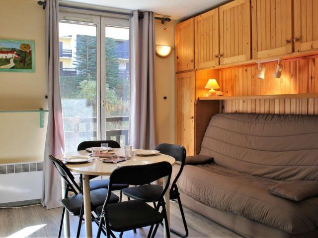 Studio Cabine 4 Pers, Pied de Piste, Centre Station - FR-1-330-86