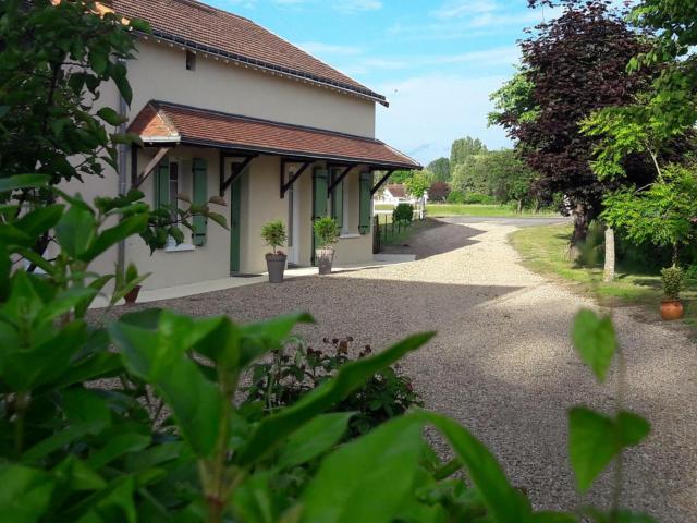 Gîte familial entre châteaux de la Loire et Futuroscope avec jardin et salle de jeux - FR-1-381-214