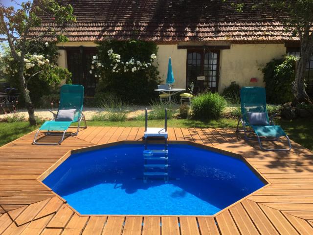 PRIVATE POOL with Stunning Views of the Chateau!! Sunset