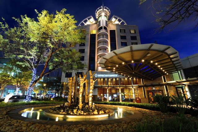 InterContinental Johannesburg OR Tambo Airport Hotel, an IHG Hotel