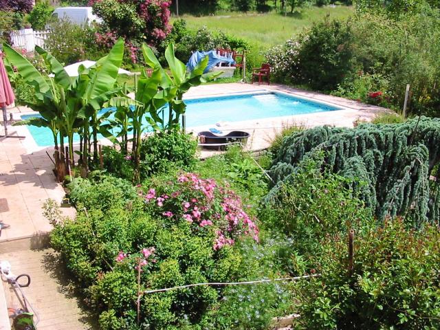 Appartement confortable avec piscine proche Saint Etienne de Maurs