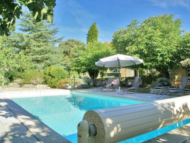 Stylish villa with private pool in Luberon