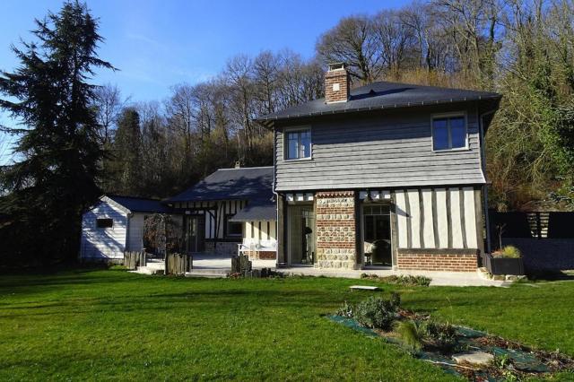 Cottage in Vinnerville with sauna