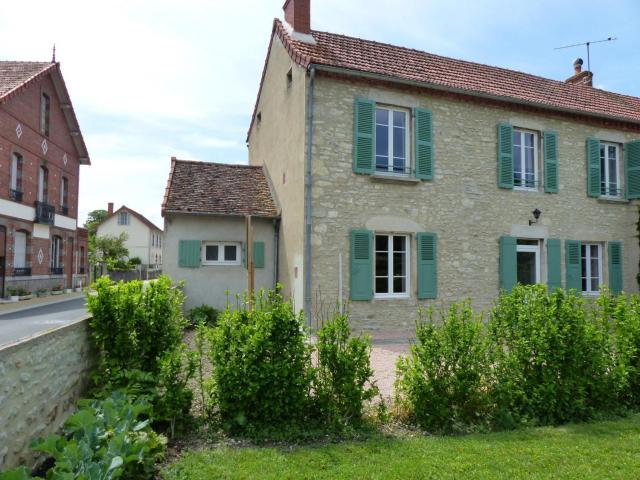 Charmante maison rénovée avec jardin clos, 3 chambres, proche sites touristiques et villlage médiéval - FR-1-489-105