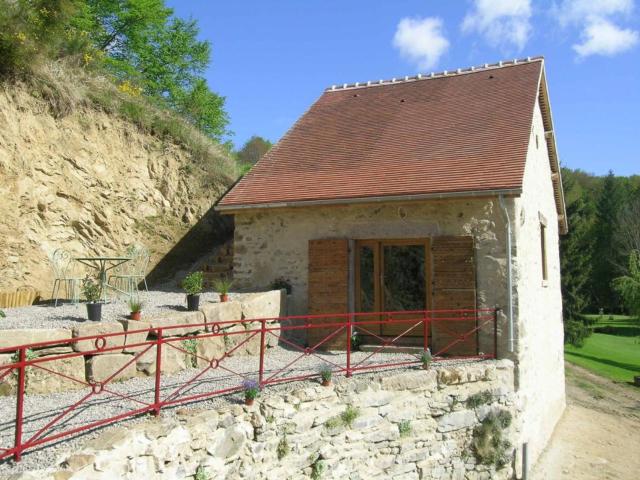 Charmante Maison "Duplex" avec Piscine Chauffée, Sauna et Jardin dans un Domaine de 15 ha - FR-1-489-208