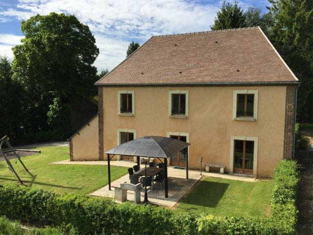 Maison familiale avec jardin clos, jeux extérieurs, wifi et tout confort au cœur du Parc du Perche - FR-1-497-10