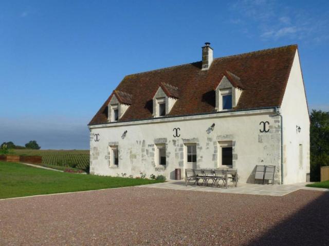 Maison de campagne rénovée avec jardin clos, terrasse, jeux, 5 chambres, et animaux acceptés - FR-1-497-109