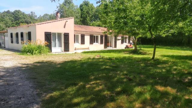 Maison spacieuse a Venansault avec jardin et terrasse