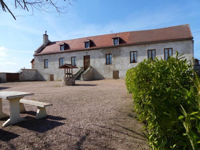 Maison indépendante avec cheminée et jardin clos - Montagne Bourbonnaise, proche randonnées et Vichy - FR-1-489-280