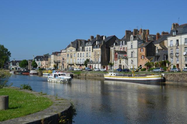 Spacieux T3 lumineux dans quartier historique avec wifi