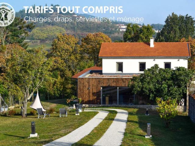 Gîte moderne avec jardin, étang, terrasses et confort tout inclus à Montbrison - FR-1-496-157