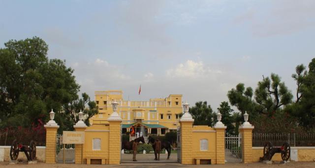 Roop Niwas Kothi, Near Mandawa