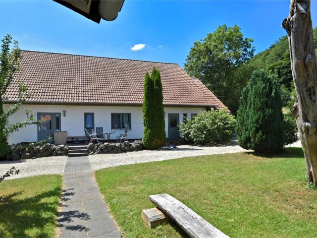 Apartment with private terrace in Hüddinge