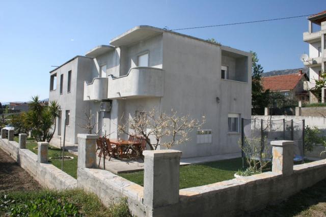 Apartments Ivica