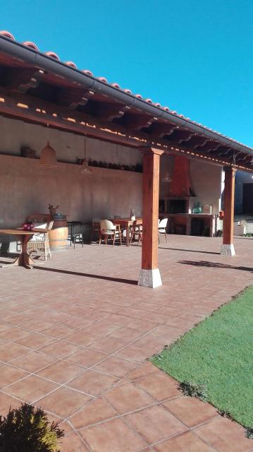 Family house in Peral de Arlanza with fenced garden