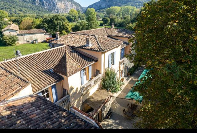 Logis Hotel Restaurant Le Domaine de la Régalière