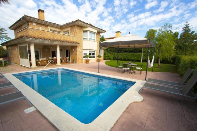 Catalunya Casas Port Aventura,Golf, Costa Dorada at your doorstep