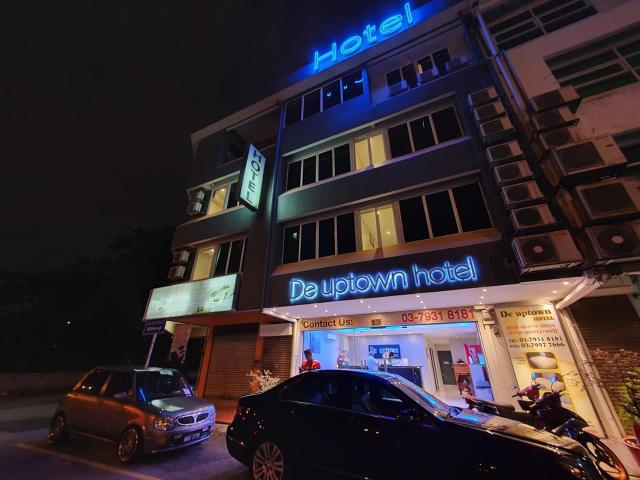 De UPTOWN Hotel @ P.J. 222