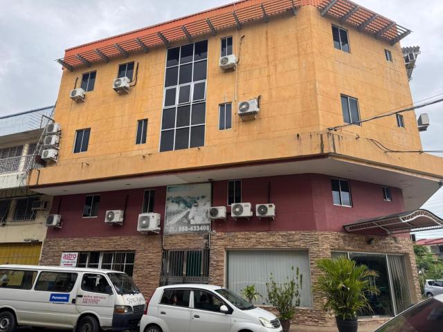 OYO 963 Hotel Oriental