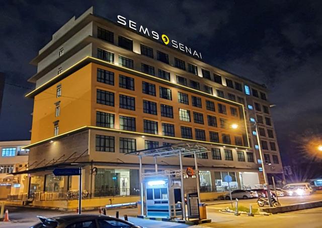 SEM9 Senai "Formerly Known As Perth Hotel"