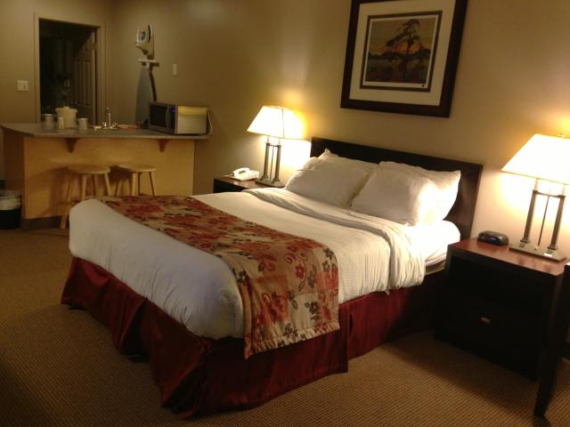 Petawawa River Inn & Suites