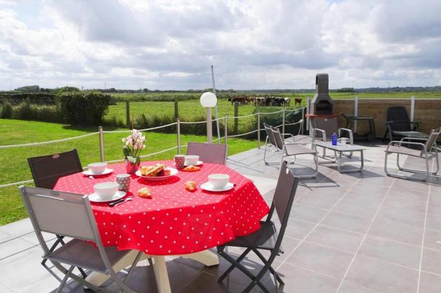 Holiday home near the beach, Saint-Marcouf