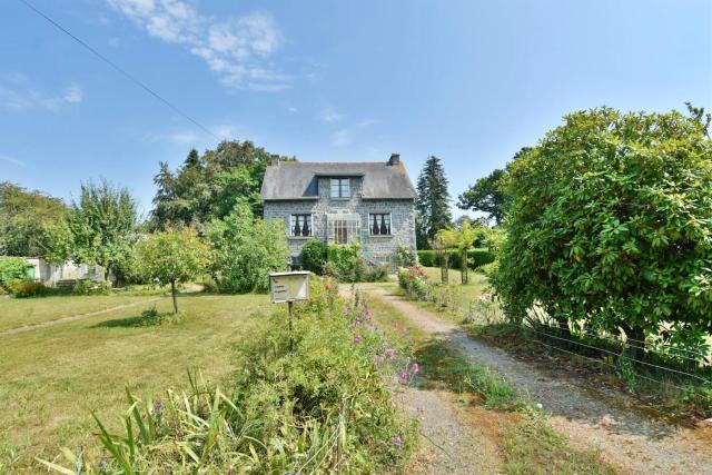 Maison de charme a Quebriac avec jardin cloture