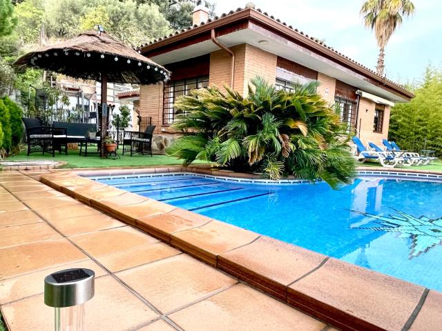 CASA PARAÍSO PISCINA TRANQUILIDAD