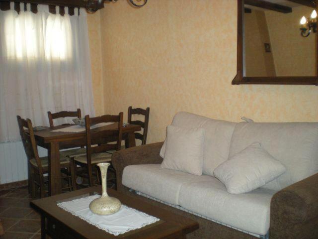 Family Apartment with Mountain View in Hueva