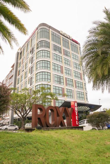 Roxy Hotel & Apartments