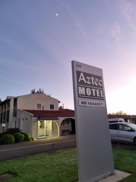 Aztec Motel