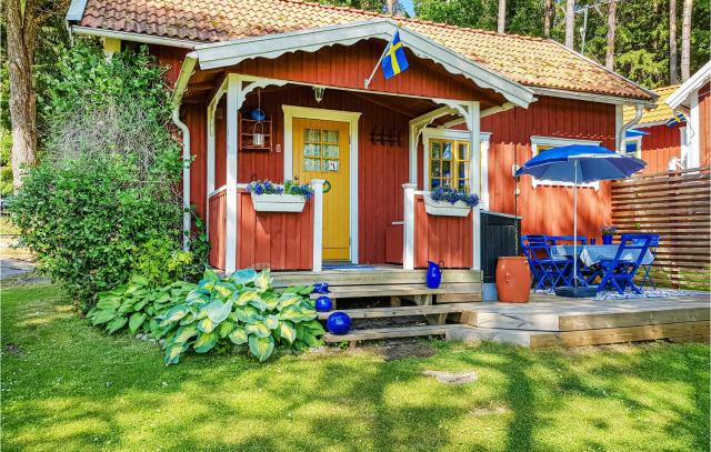 Pet Friendly Home In Sollebrunn With Wifi