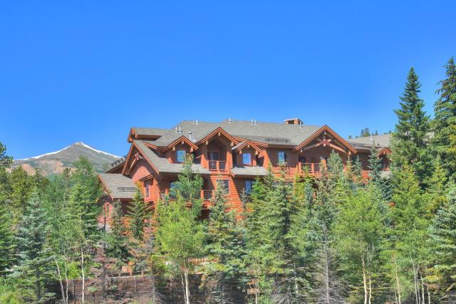 Mountain Thunder Lodge