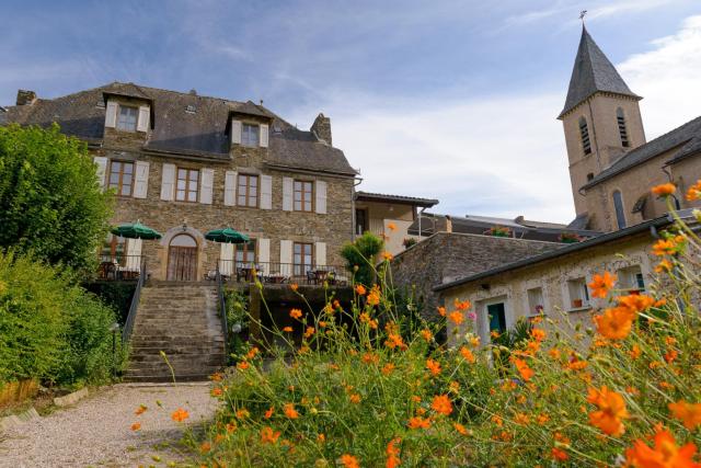 Logis Hôtels - Hostellerie des Lauriers - Hôtel et Restaurant