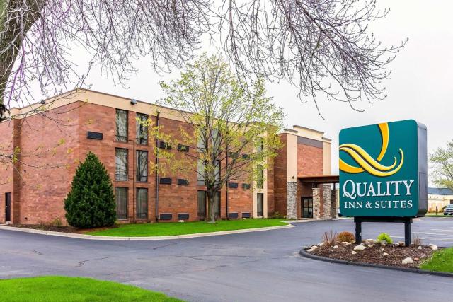 Quality Inn & Suites Arden Hills - Saint Paul North