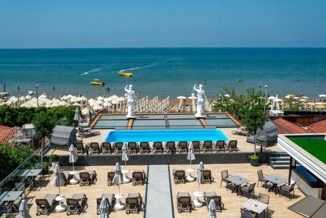 Simus Beach Hotel