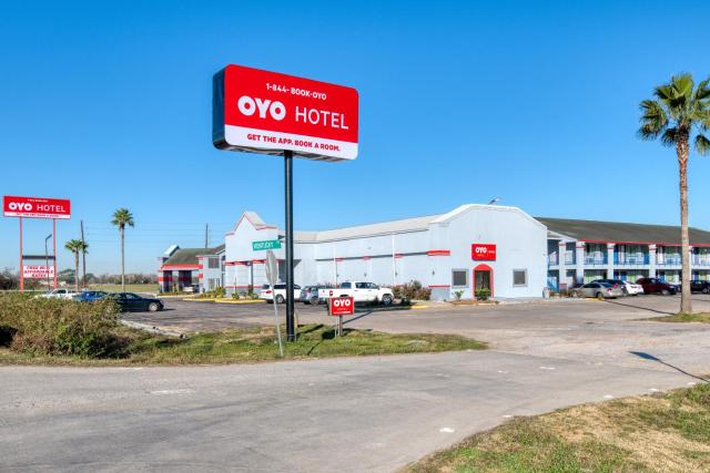 OYO Hotel Rosenberg TX I-69