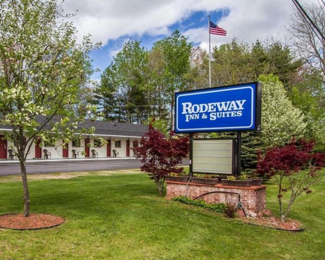 Rodeway Inn & Suites Brunswick near Hwy 1