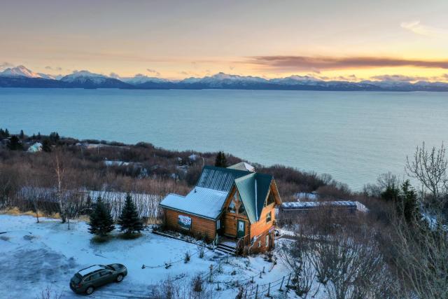 Alaska Adventure Cabins