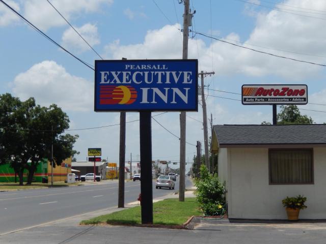 Executive Inn Pearsall