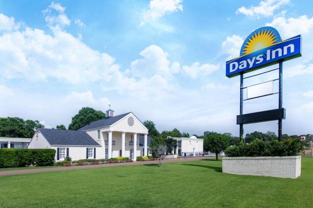 Days Inn by Wyndham Natchez