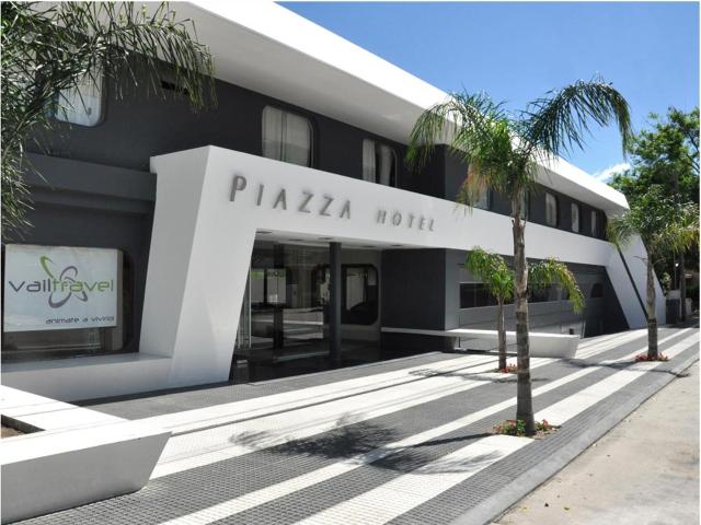 Piazza Hotel