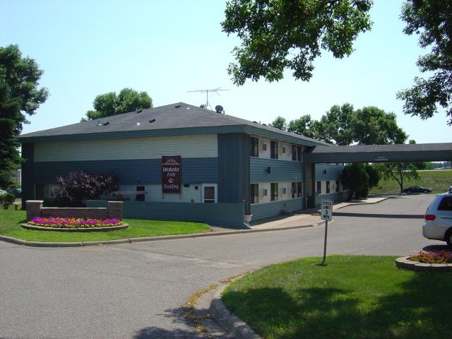 Wakota Inn and Suites