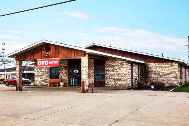 OYO Hotel Chesaning Route 52 & Hwy 57