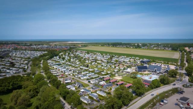 Zonneweelde, Vakantie aan Zee