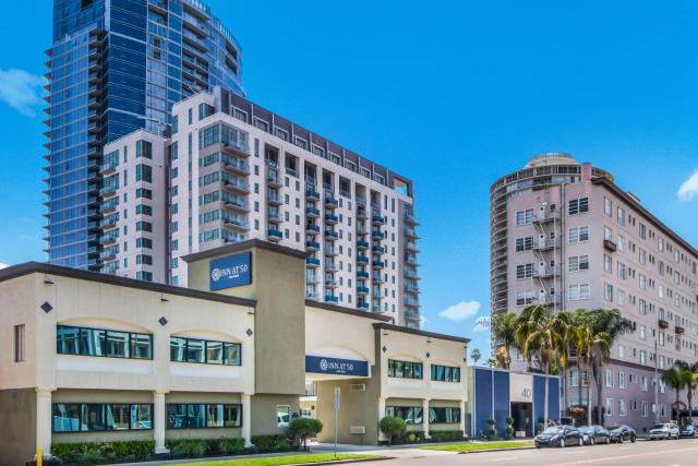 Inn at 50 - Long Beach Convention Center