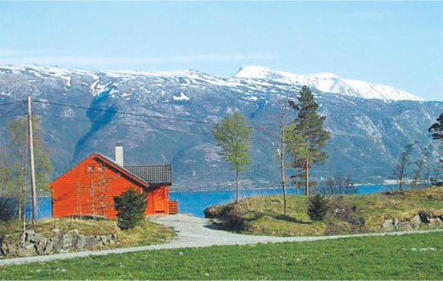 3 Bedroom Nice Home In Varaldsøy